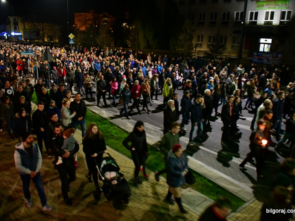 Via Crucis na ulicach Biłgoraja (FOTO)