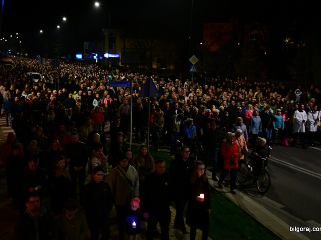 Via Crucis na ulicach Biłgoraja (FOTO)