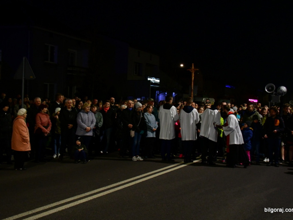 Via Crucis na ulicach Biłgoraja (FOTO)