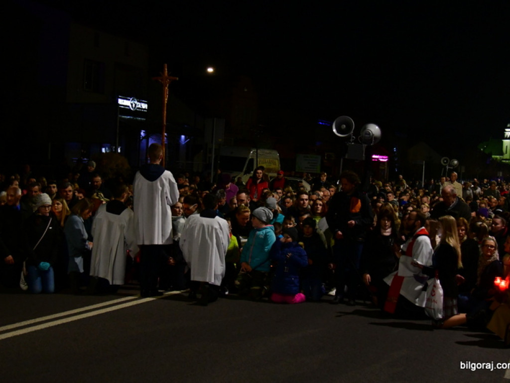 Via Crucis na ulicach Biłgoraja (FOTO)