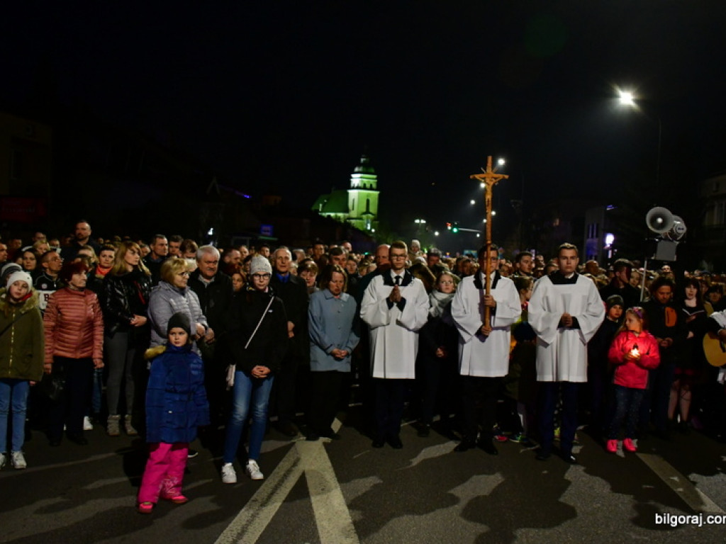 Via Crucis na ulicach Biłgoraja (FOTO)
