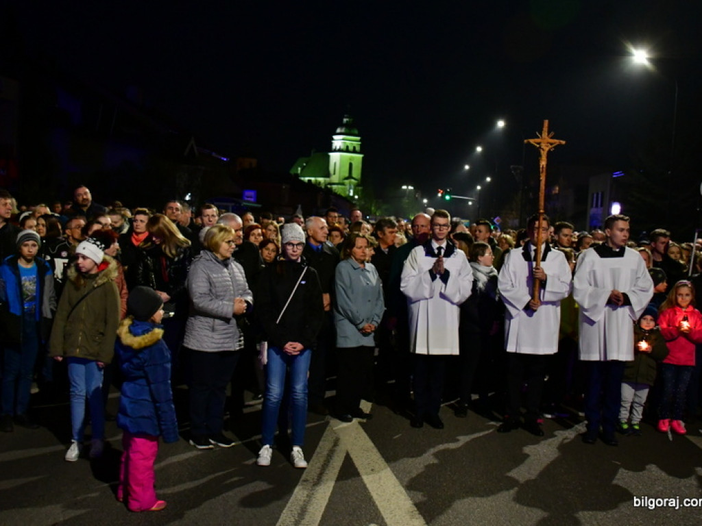 Via Crucis na ulicach Biłgoraja (FOTO)