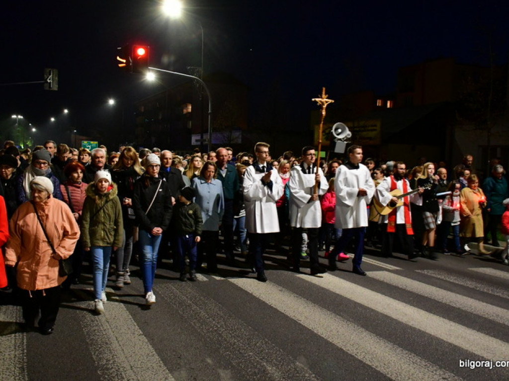 Via Crucis na ulicach Biłgoraja (FOTO)