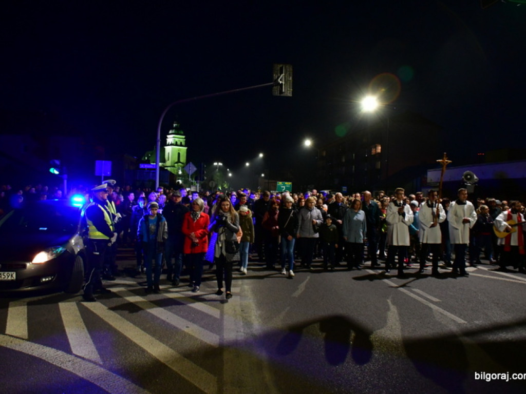 Via Crucis na ulicach Biłgoraja (FOTO)