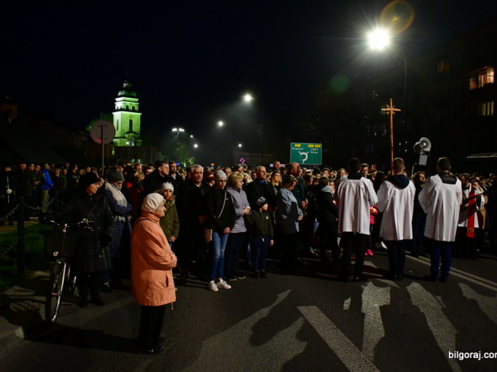 Via Crucis na ulicach Biłgoraja (FOTO)