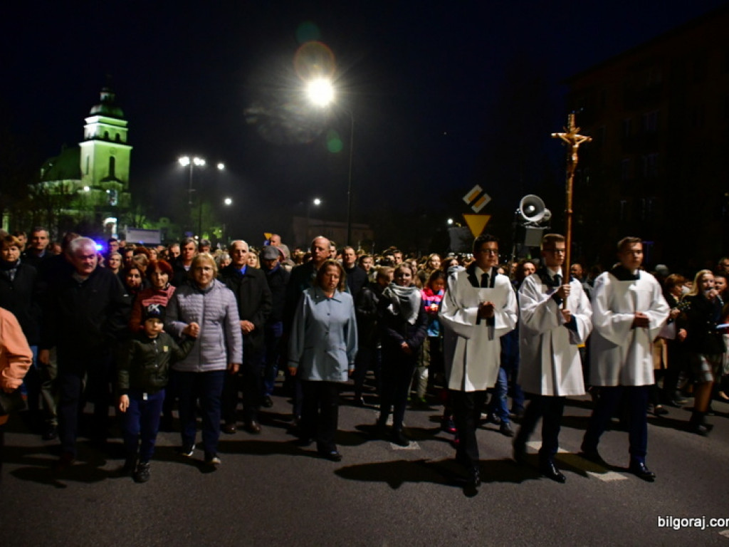 Via Crucis na ulicach Biłgoraja (FOTO)