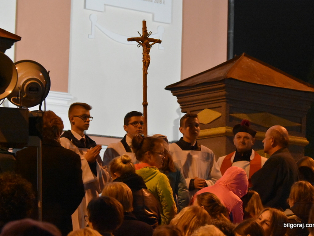 Via Crucis na ulicach Biłgoraja (FOTO)