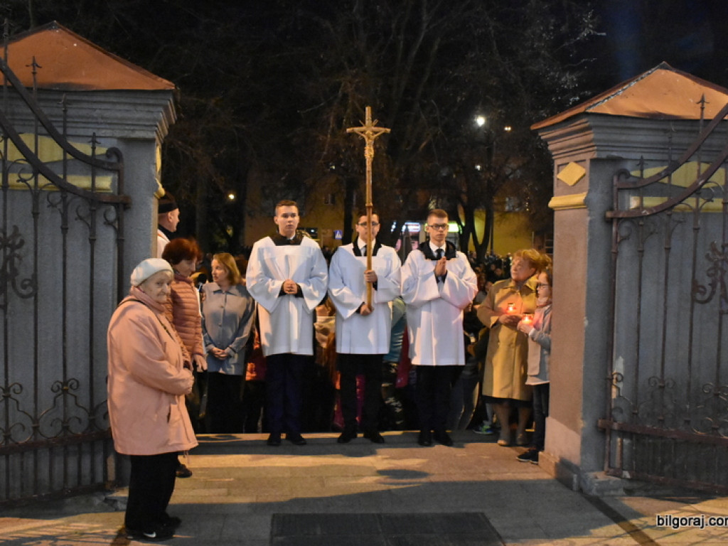 Via Crucis na ulicach Biłgoraja (FOTO)