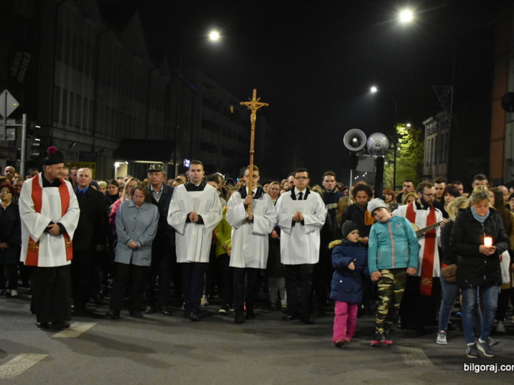 Via Crucis na ulicach Biłgoraja (FOTO)