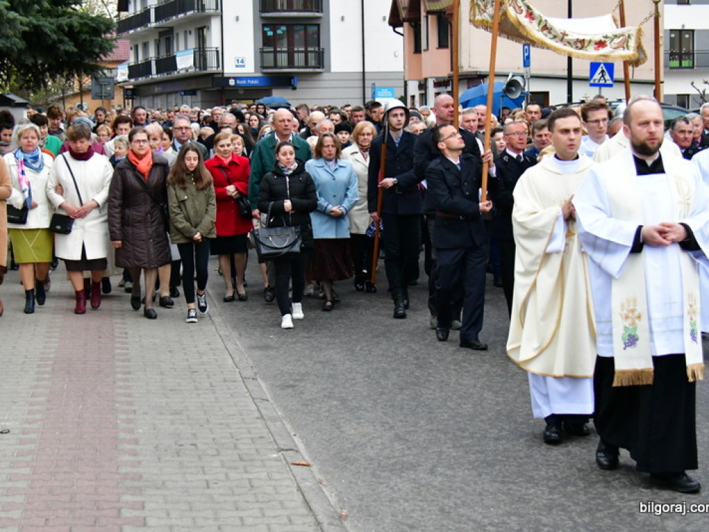 Zmartwychwstał Pan i żyje dziś! (FOTO)