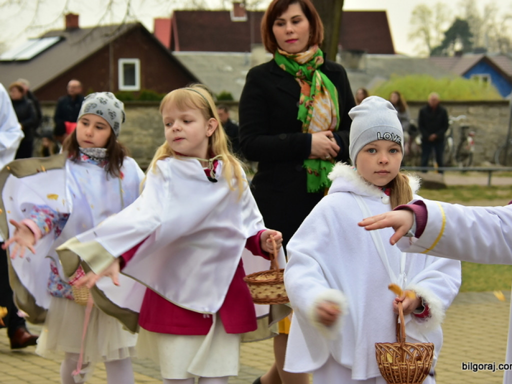 Zmartwychwstał Pan i żyje dziś! (FOTO)