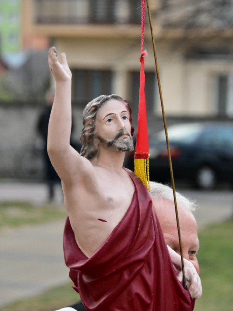 Zmartwychwstał Pan i żyje dziś! (FOTO)