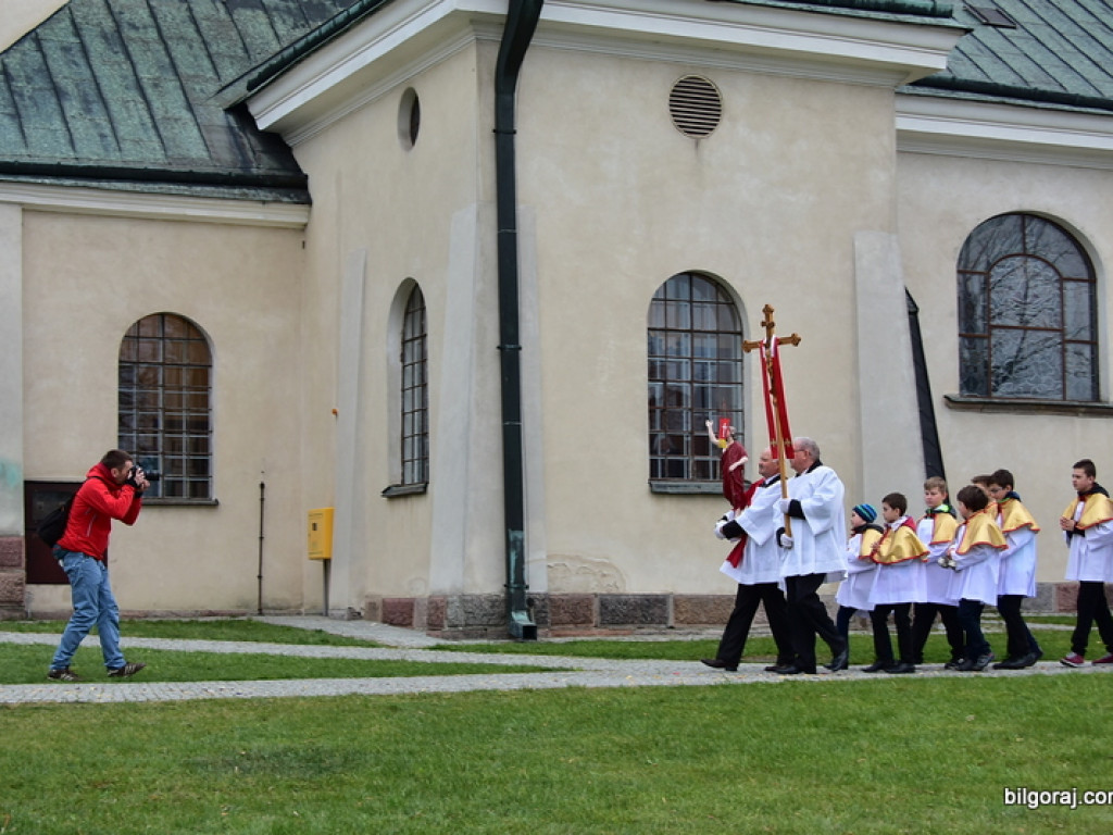 Zmartwychwstał Pan i żyje dziś! (FOTO)