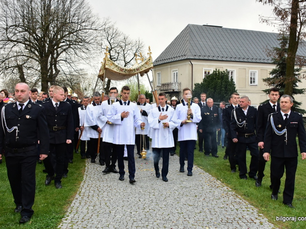 Zmartwychwstał Pan i żyje dziś! (FOTO)