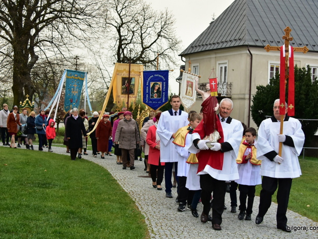Zmartwychwstał Pan i żyje dziś! (FOTO)