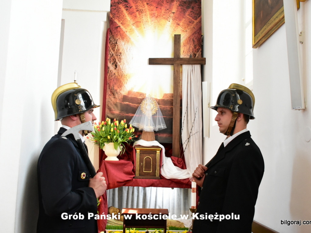 Groby Pańskie i ciemnice w świątyniach Ziemi Biłgorajskiej (FOTO)