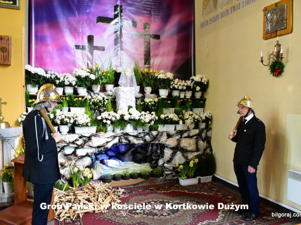 Groby Pańskie i ciemnice w świątyniach Ziemi Biłgorajskiej (FOTO)