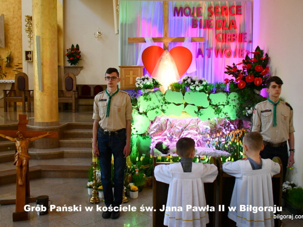 Groby Pańskie i ciemnice w świątyniach Ziemi Biłgorajskiej (FOTO)