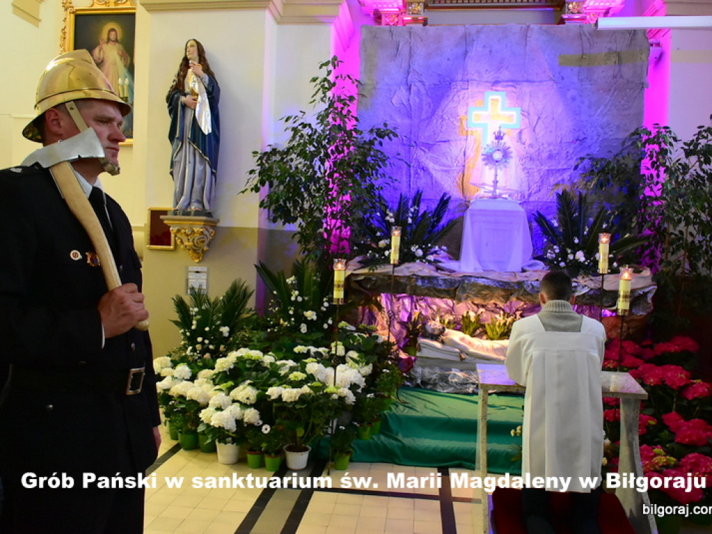 Groby Pańskie i ciemnice w świątyniach Ziemi Biłgorajskiej (FOTO)