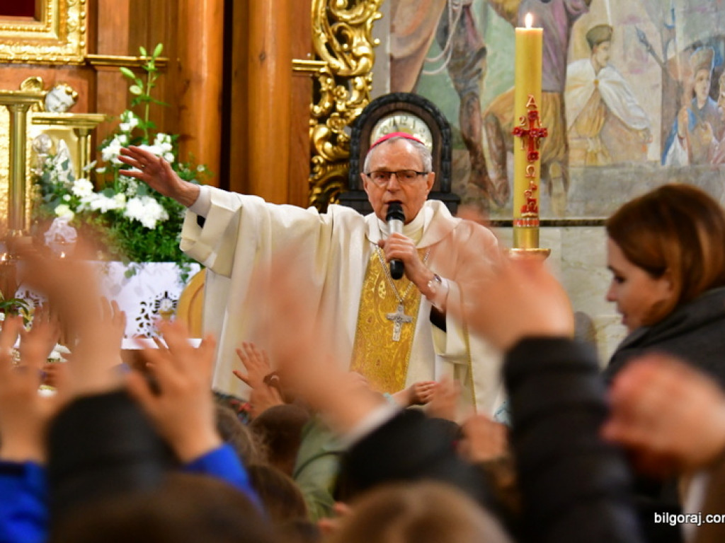 Łączy nas razem Polska. Dzień patrona w SP Nr 5 (FOTO)