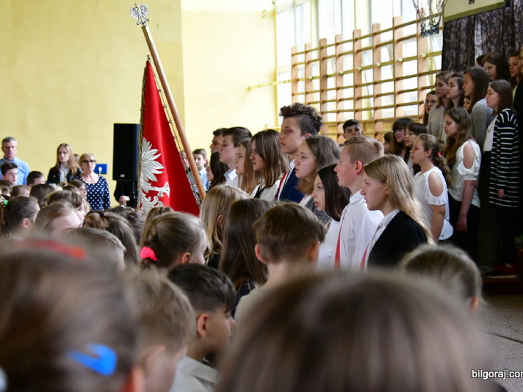 Łączy nas razem Polska. Dzień patrona w SP Nr 5 (FOTO)