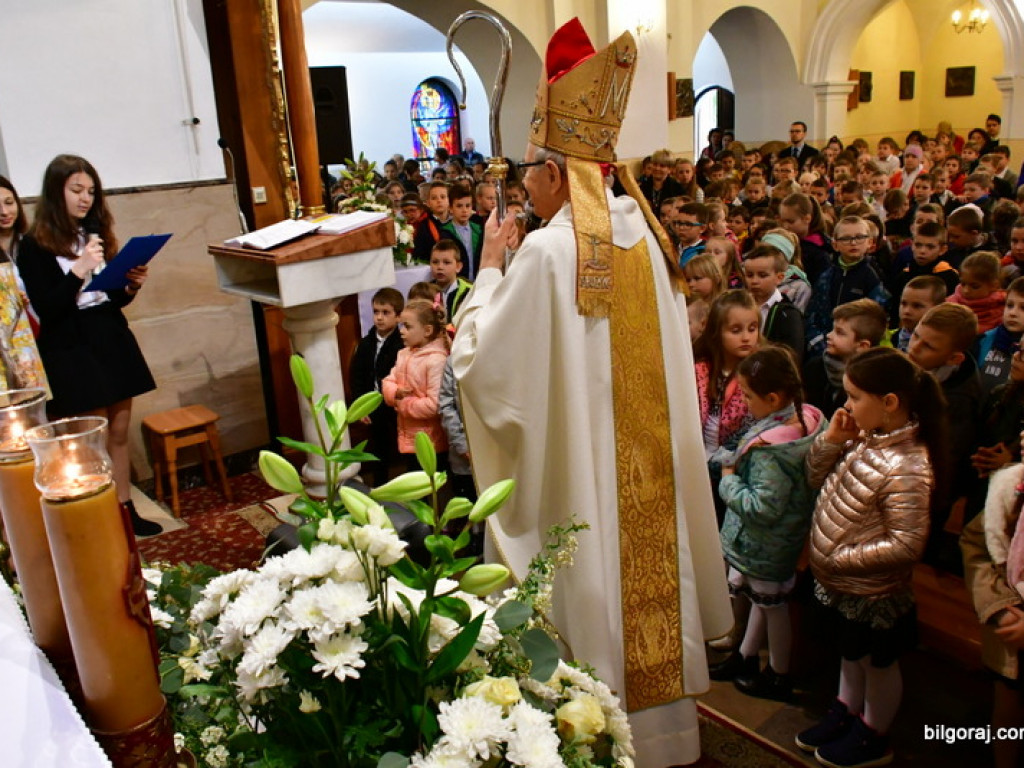 Łączy nas razem Polska. Dzień patrona w SP Nr 5 (FOTO)