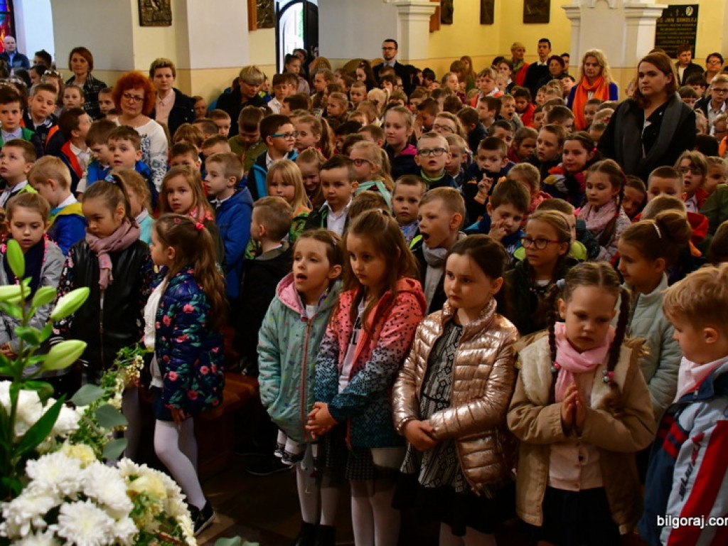 Łączy nas razem Polska. Dzień patrona w SP Nr 5 (FOTO)