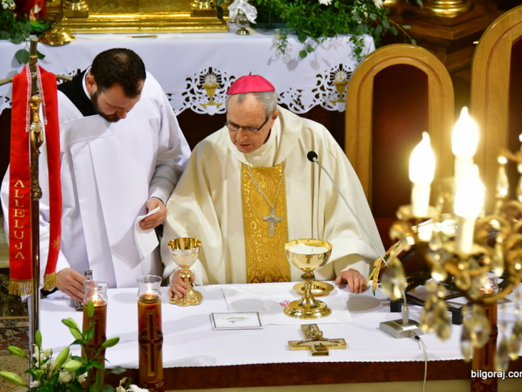 Łączy nas razem Polska. Dzień patrona w SP Nr 5 (FOTO)