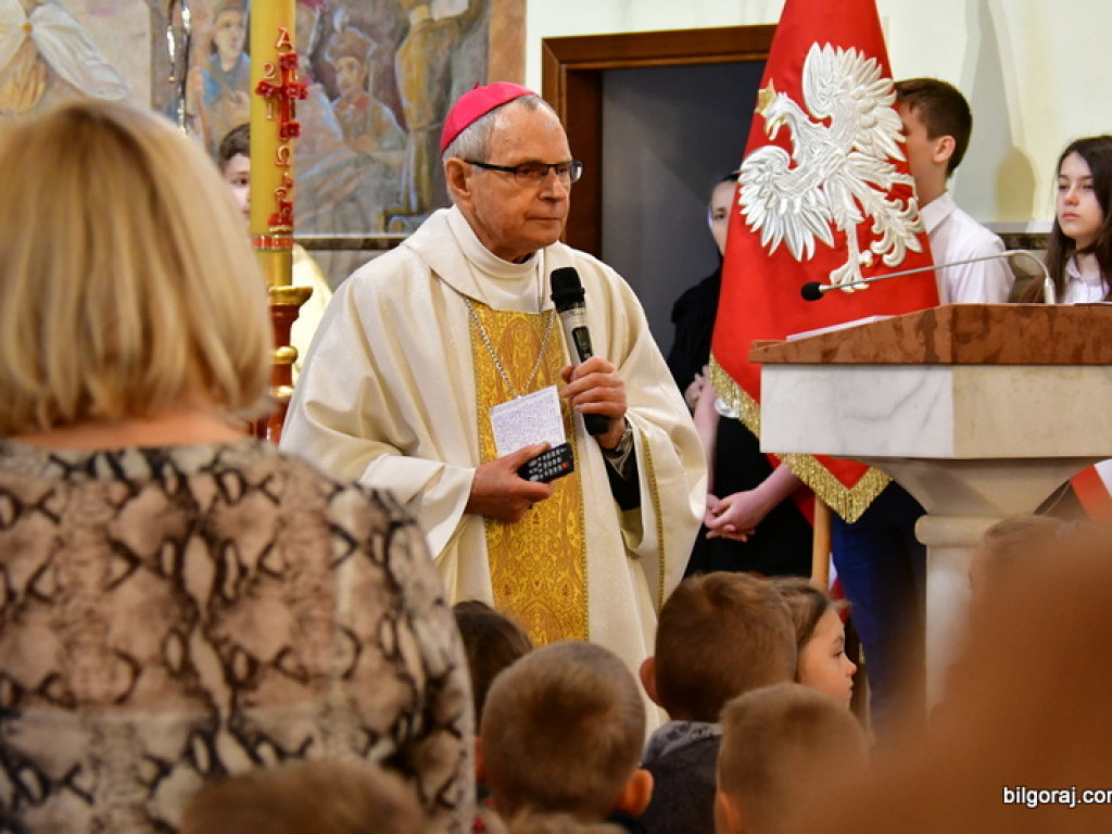 Łączy nas razem Polska. Dzień patrona w SP Nr 5 (FOTO)