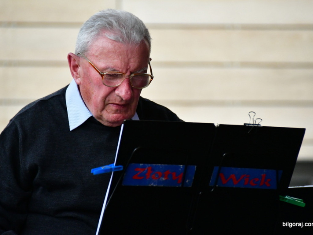 Podwieczorek muzyczny seniorów (FOTO)