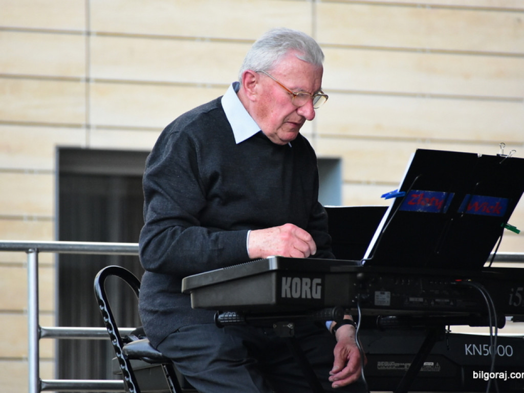 Podwieczorek muzyczny seniorów (FOTO)