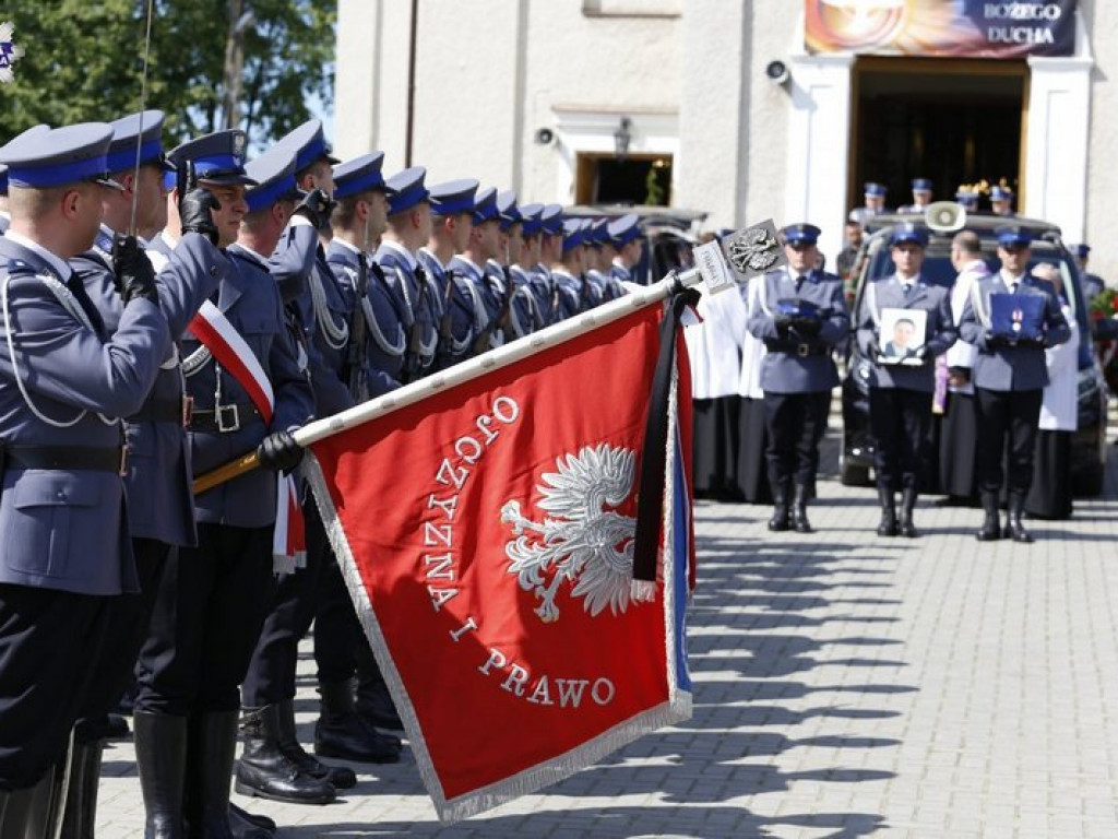 Ostatnie pożegnanie sierżanta sztabowego Tomasza Iwańca (FOTO)