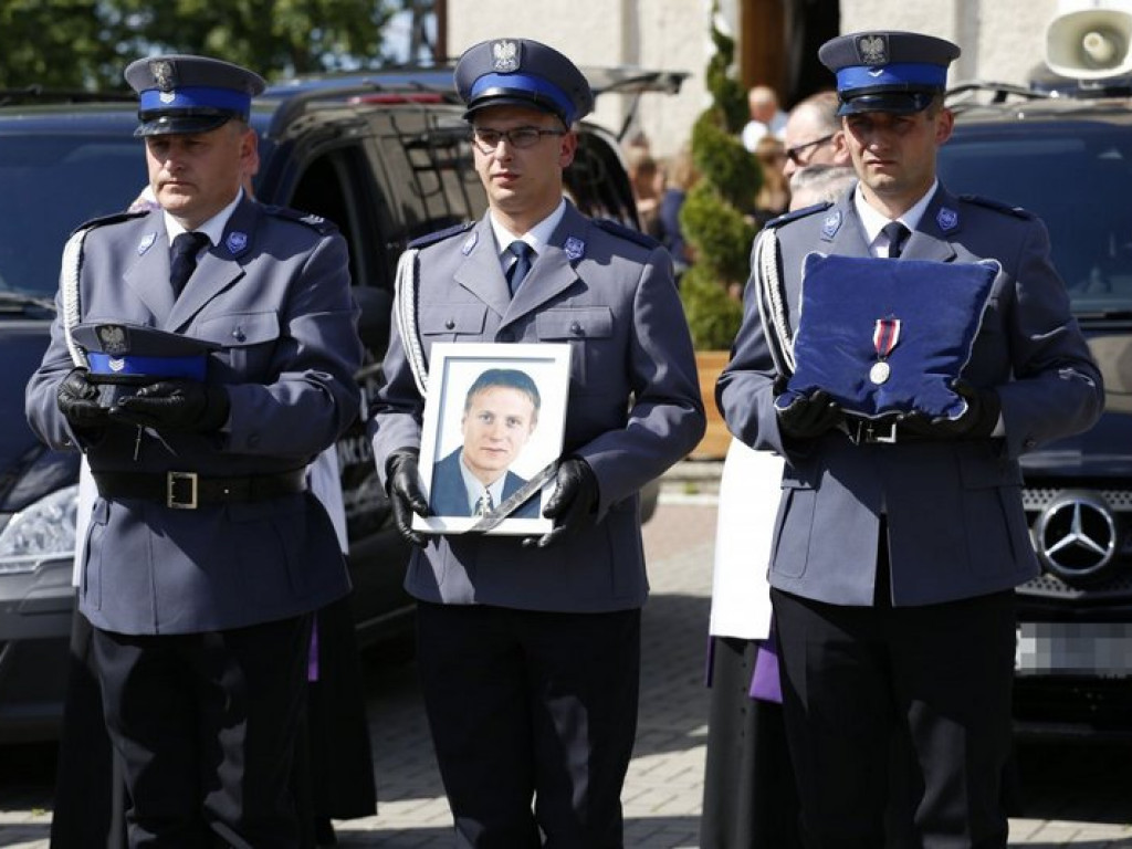 Ostatnie pożegnanie sierżanta sztabowego Tomasza Iwańca (FOTO)