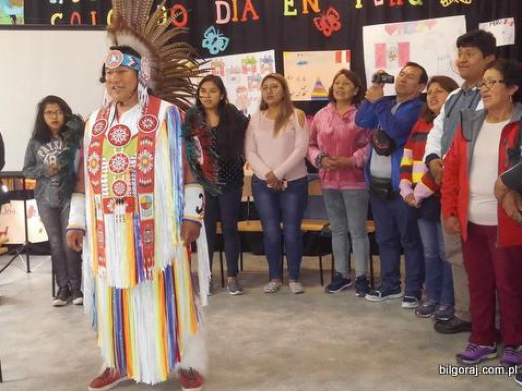 „Kolorowy dzień w Peru” w Szkole Podstawowej w Hedwiżynie (FOTO)