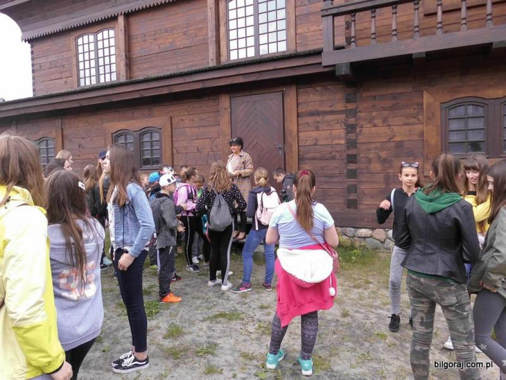 „Kolorowy dzień w Peru” w Szkole Podstawowej w Hedwiżynie (FOTO)