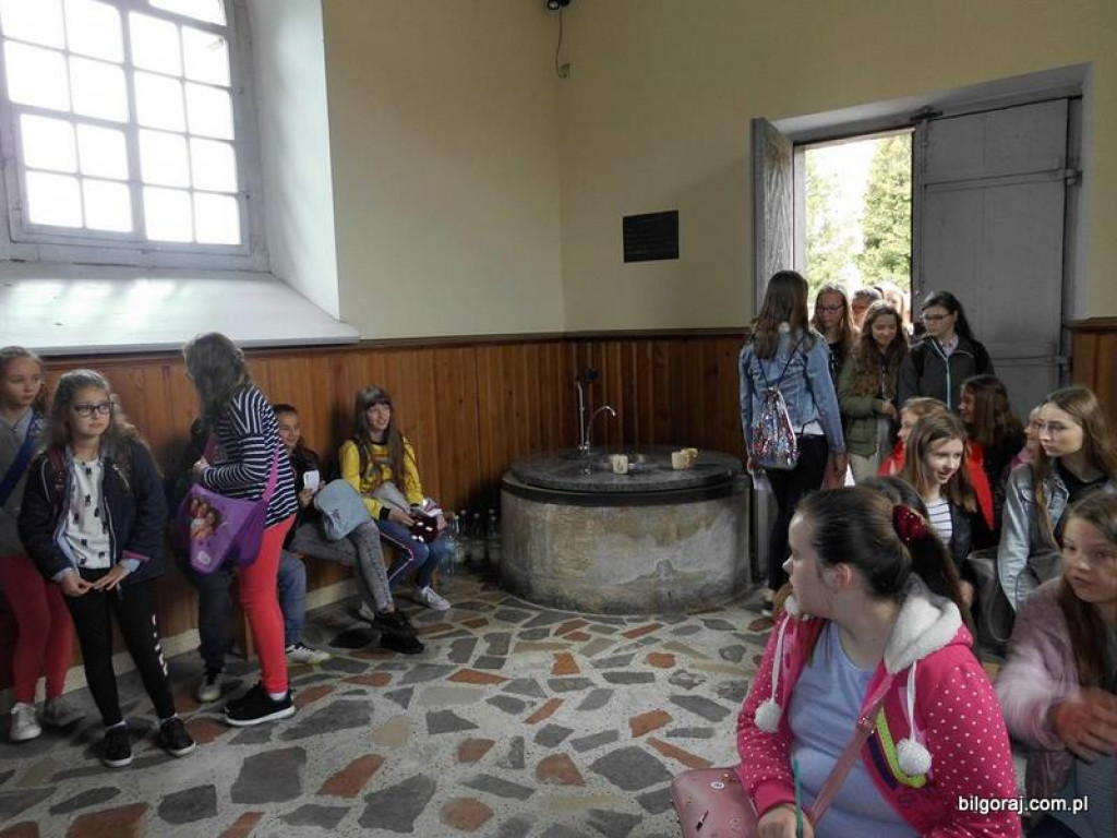 „Kolorowy dzień w Peru” w Szkole Podstawowej w Hedwiżynie (FOTO)