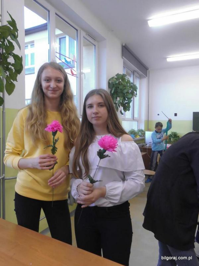 „Kolorowy dzień w Peru” w Szkole Podstawowej w Hedwiżynie (FOTO)