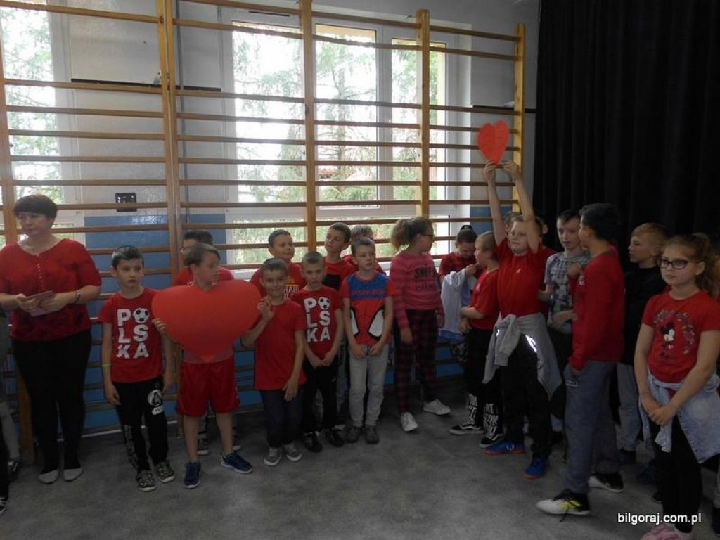 „Kolorowy dzień w Peru” w Szkole Podstawowej w Hedwiżynie (FOTO)