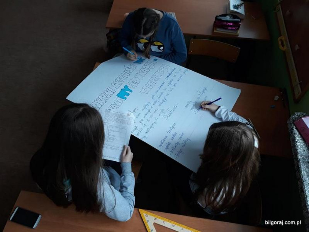 „Kolorowy dzień w Peru” w Szkole Podstawowej w Hedwiżynie (FOTO)