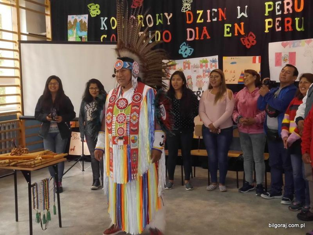 „Kolorowy dzień w Peru” w Szkole Podstawowej w Hedwiżynie (FOTO)