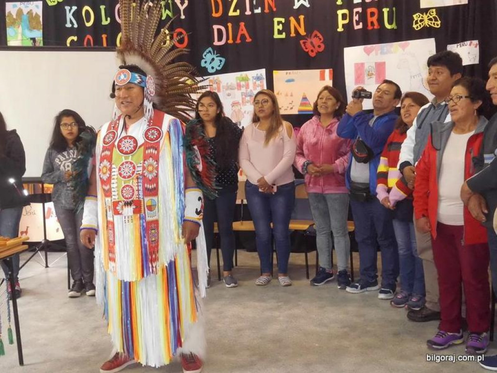 „Kolorowy dzień w Peru” w Szkole Podstawowej w Hedwiżynie (FOTO)