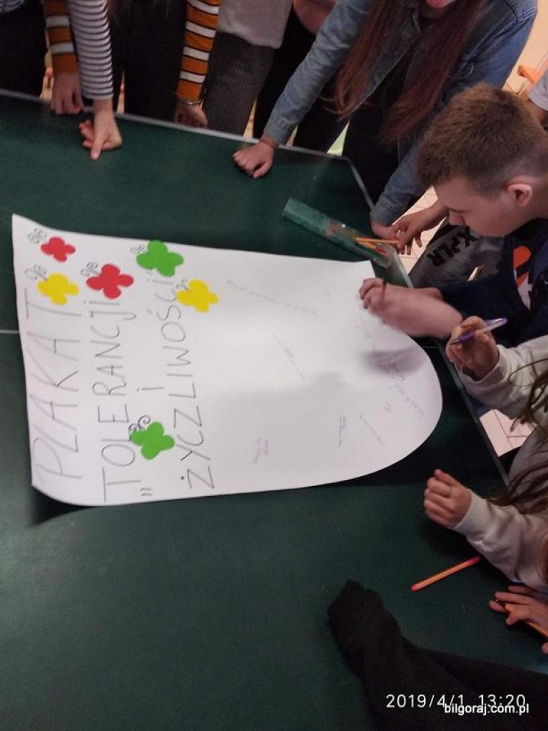 „Kolorowy dzień w Peru” w Szkole Podstawowej w Hedwiżynie (FOTO)