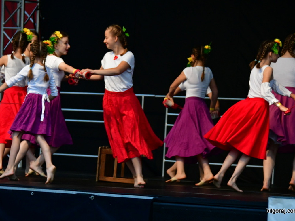Ruszyły Dni Biłgoraja. Święto Miasta rozpoczęło się od tanecznego widowiska (FOTO)