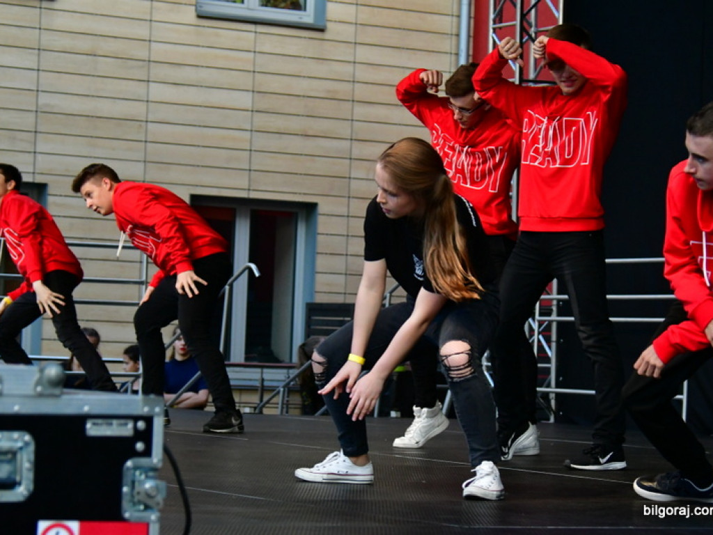 Ruszyły Dni Biłgoraja. Święto Miasta rozpoczęło się od tanecznego widowiska (FOTO)