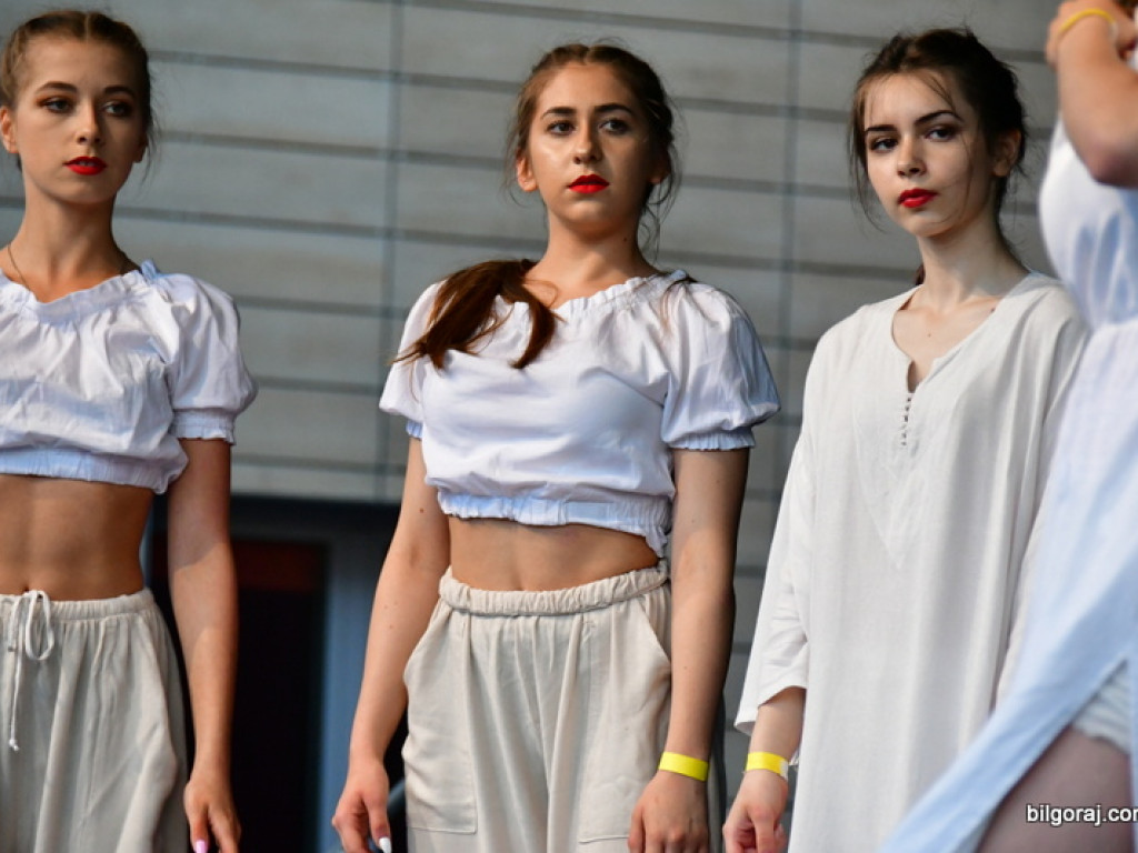 Ruszyły Dni Biłgoraja. Święto Miasta rozpoczęło się od tanecznego widowiska (FOTO)