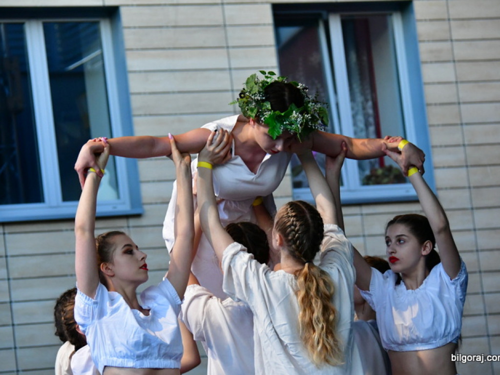 Ruszyły Dni Biłgoraja. Święto Miasta rozpoczęło się od tanecznego widowiska (FOTO)