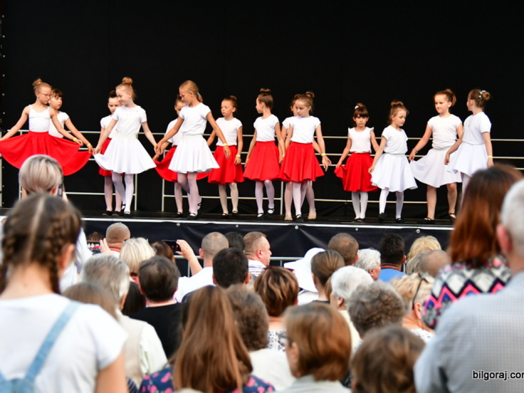Ruszyły Dni Biłgoraja. Święto Miasta rozpoczęło się od tanecznego widowiska (FOTO)