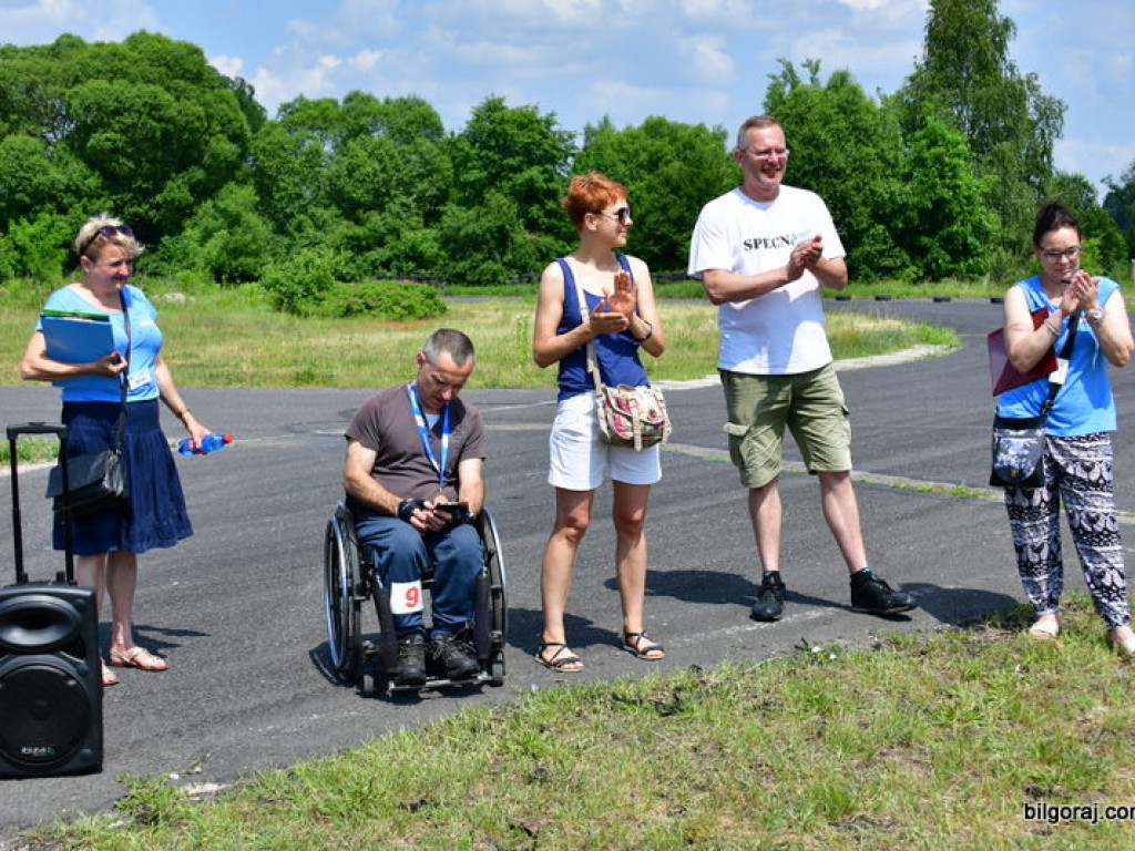 Beata Strzałka na integracyjnym pinkiku  osób niepełnosprawnych 