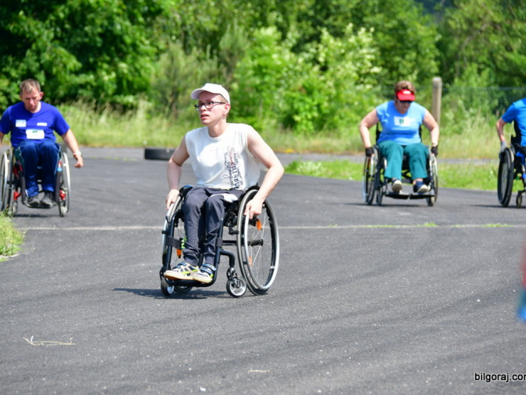 Beata Strzałka na integracyjnym pinkiku  osób niepełnosprawnych 