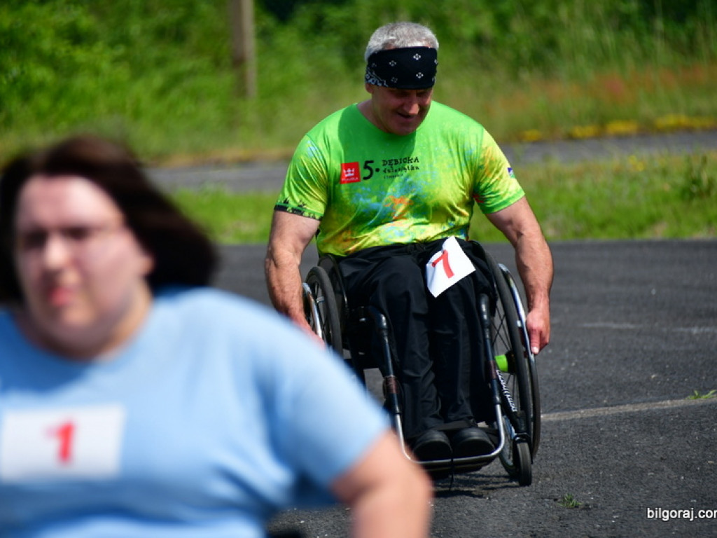 Beata Strzałka na integracyjnym pinkiku  osób niepełnosprawnych 